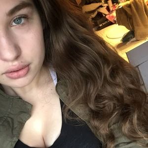 Meet your Posher, Vanessa.